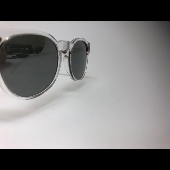 Louis Vuitton Sunglasses (with original case) - Picture 6 of 8